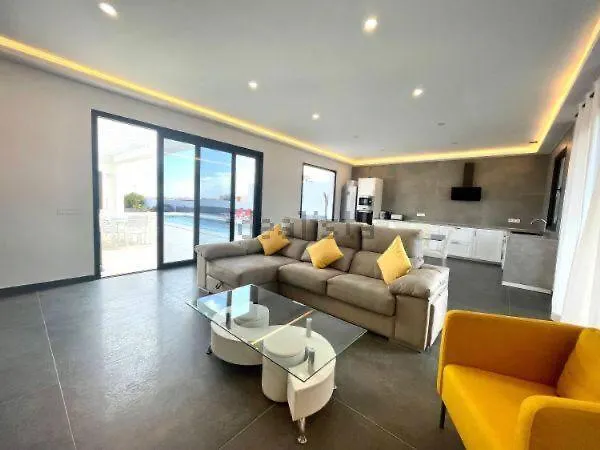 Pipa Costa * Costa Teguise